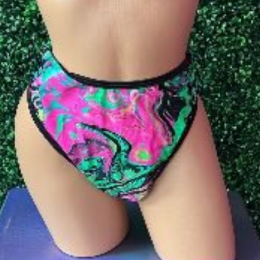NEW Rolita Couture Matching Rave Bottom and Cap Sleeve Bolero Top. Never Worn - Picture 2 of 9